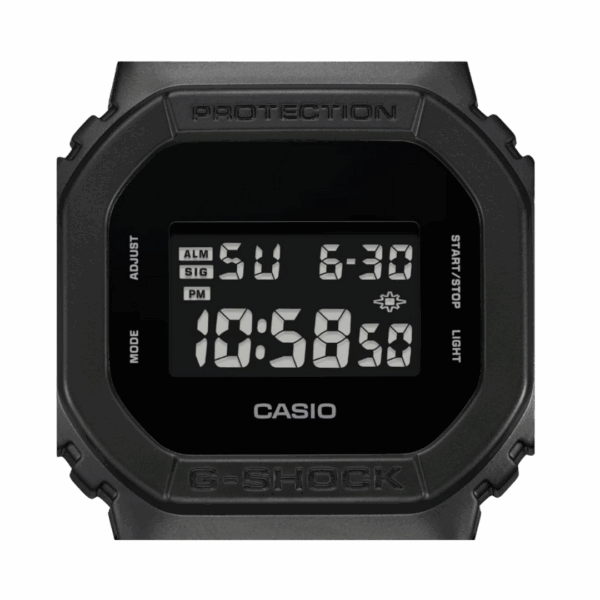 alt="relógio de pulso casio G-SHOCK DW-5600BB-1DR"